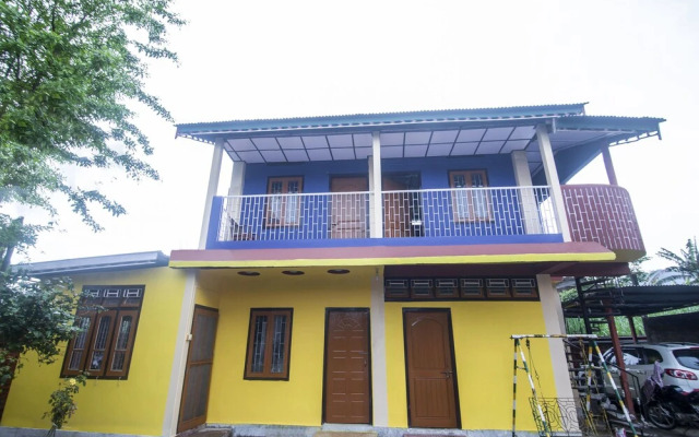 OYO 12808 Victoria Villa