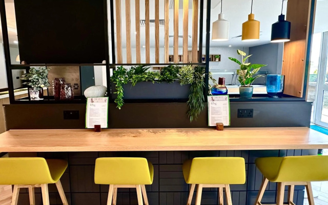 Holiday Inn Bristol Airport by IHG