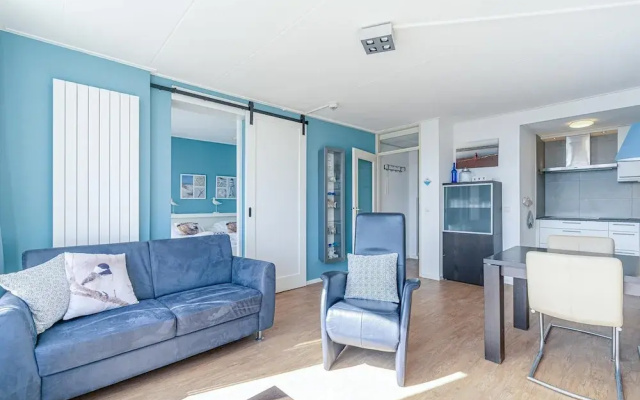 2 Person Apartment With Island View