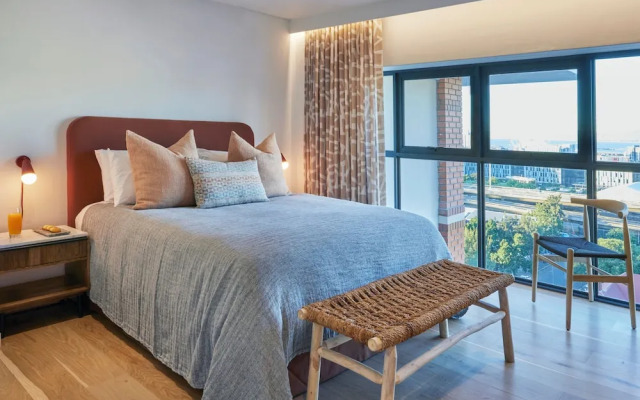 Xenia Signature Collection by Totalstay