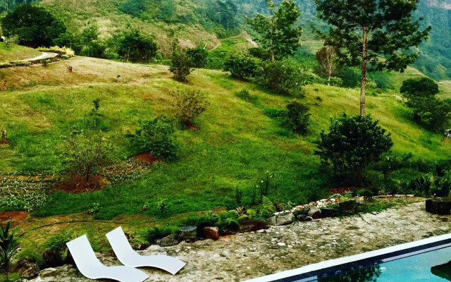 Singha Sanasa Luxury Homestay