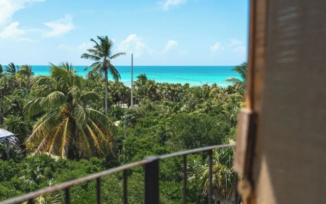 Casa Mia El Cuyo Eco Beach Boutique