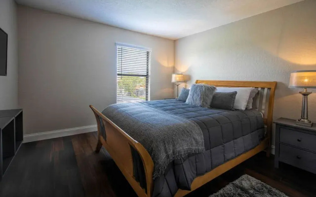 High Grove 5 Bedrooms & Private Pool