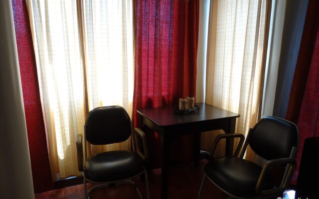 RueMango Apartelle and Suites