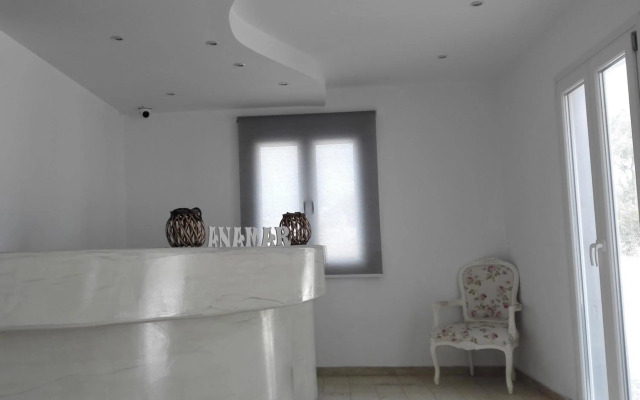Anamar Santorini