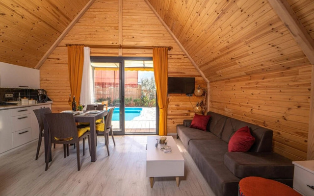 Marvelous Bungalow With Private Pool in Fethiye