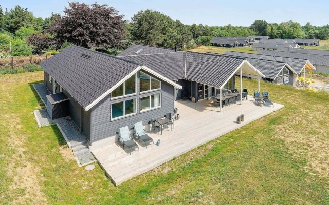18 Person Holiday Home in Vejby