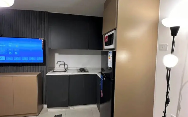 Stylish Luxe Apartment Fr 0005