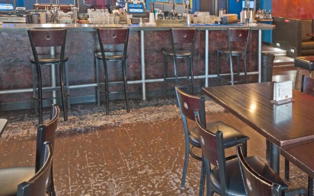 SureStay Hotel by Best Western Portland City Center