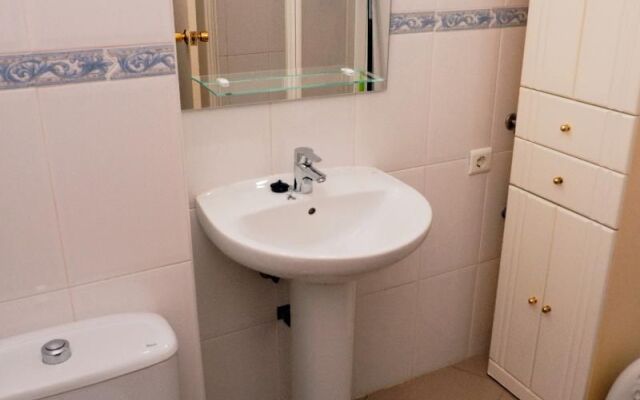 Apartamentos Intercentro Algarrobo-Costa