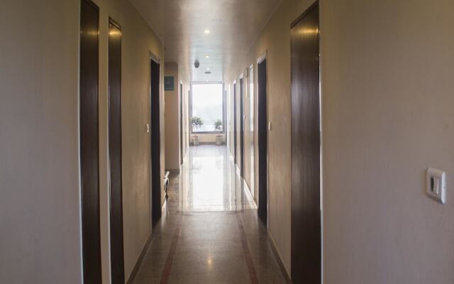 Oyo Premium Cantt Railway Station