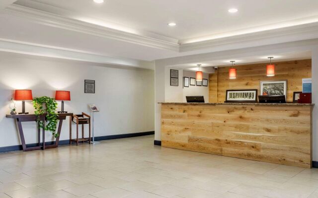 Country Inn and Suites Hotel Downtown Atlanta
