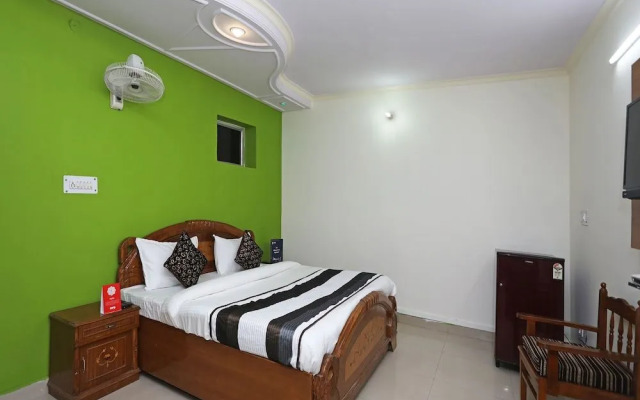 OYO 11063 Hotel Suncity