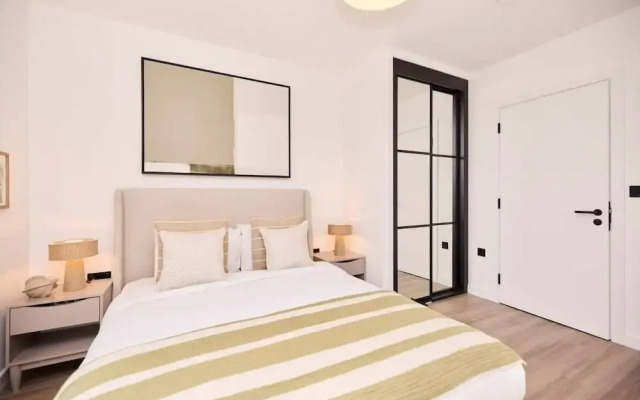 The Tottenham Wonder - Pleasing 2bdr Flat With Balcony