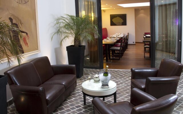 Hotel Le Colisee