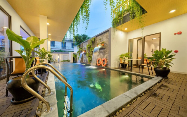 Primrose Boutique Villa  Apartments