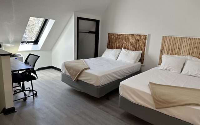 Harborside Suites