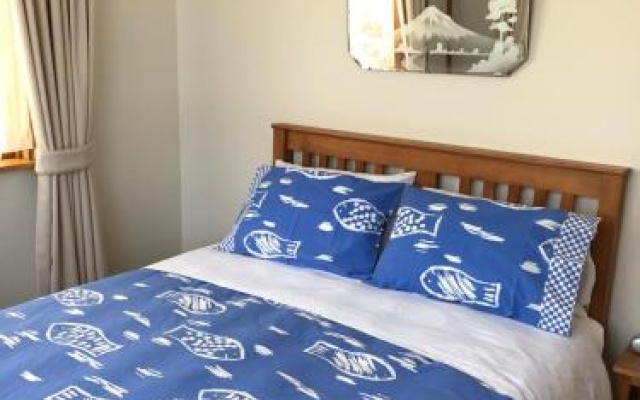 Art Deco Apartment #10 sea views, centre of town. – Guest Rooms – Picton