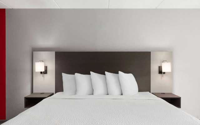 Ramada by Wyndham Bainbridge