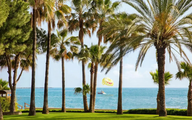 Acanthus Cennet Barut Collection - Ultra All Inclusive