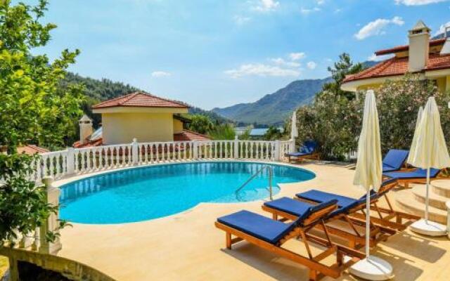 Lakestone Villa