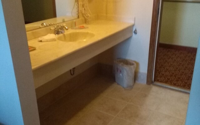 Travelodge By Wyndham Merrill