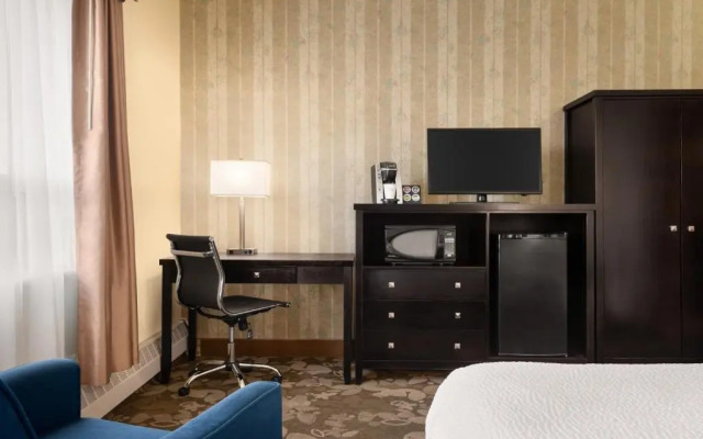 Days Inn & Suites Yellowknife