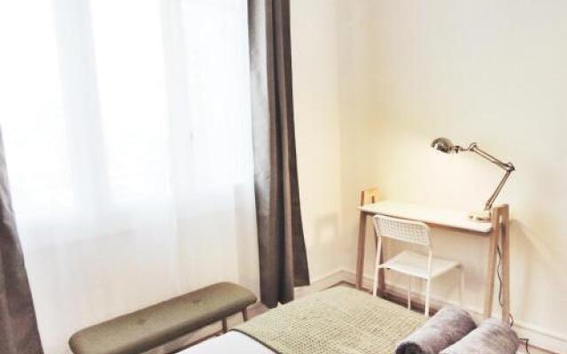 F2 Green Garden, Hyper Centre, Parking