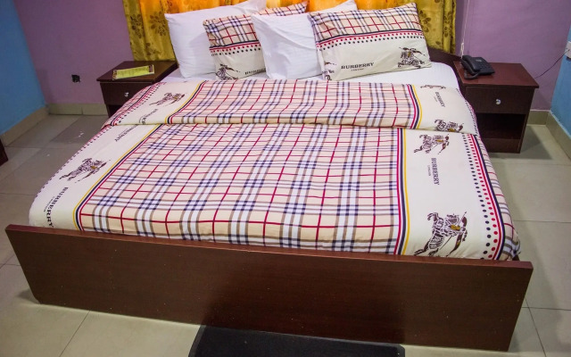 November 5 Hotel Lagos