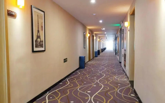 7 Days Premium·Heze Railway Station