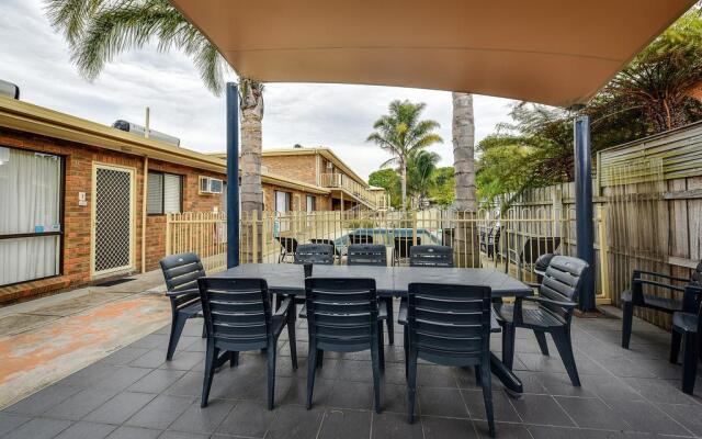 Allambi Holiday Apartments