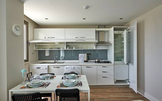 Lara Suite’s Apart Hotel