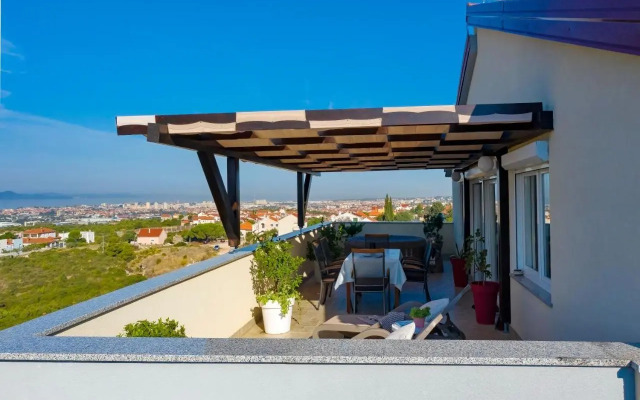 Vanda Land Penthouse