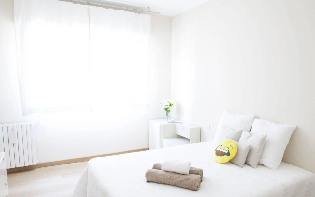 Alessia's Flat - Bright and Spacious