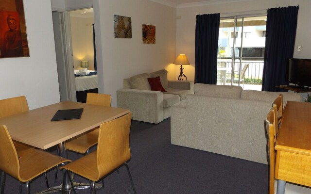 Milton Motel Apartments