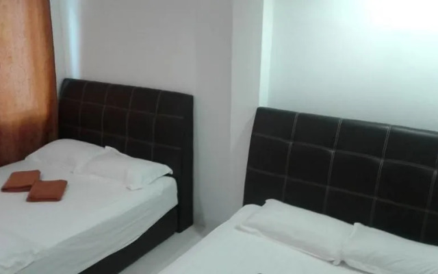 Oyo 988 Malawati Ria Hotel