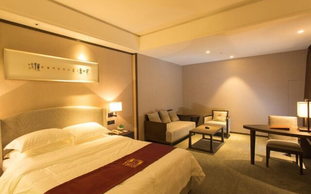 Experience Art Hotel