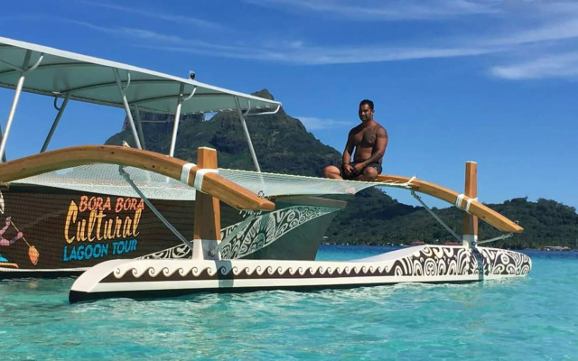 Bora Bora Holiday's Lodge and Villa