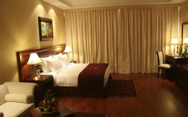 Trianon Hotel