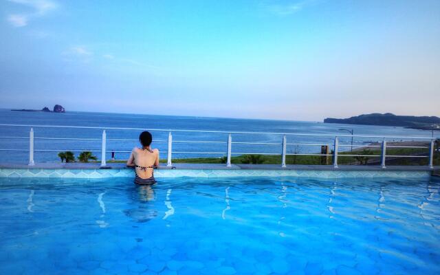 Sun & Moon Resort