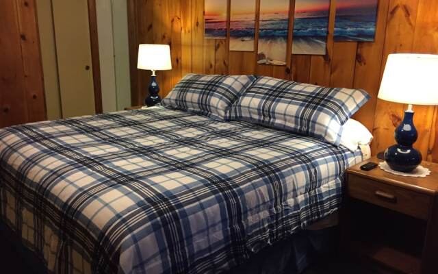 Betty Doon Motor Hotel