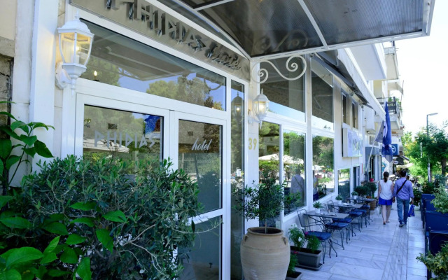 Phidias Hotel