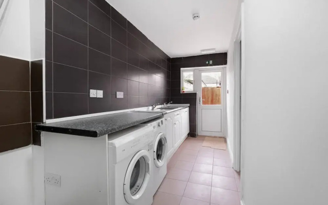 Argyll Rooms Self-Contained Studio with En-Suite