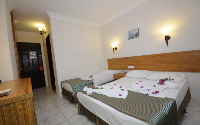Mert Seaside Hotel