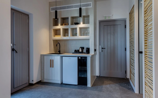 Elements Cozy Suites