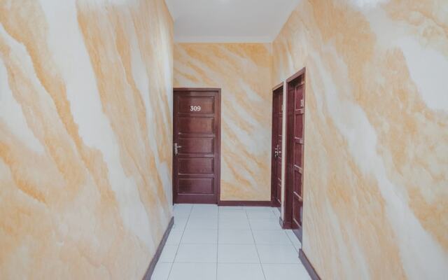 RedDoorz Plus near Maimun Palace 2 Medan