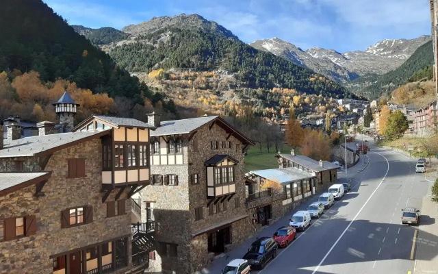 Areny Arinsal hasta 6 personas