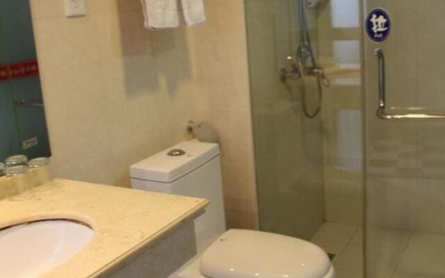 Yiting Four Seasons Hotel (Shanghai Dongfang Road)