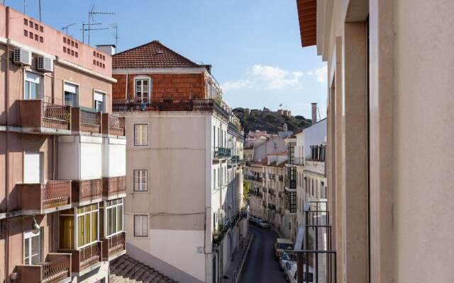 ALTIDO 2-BR Flat w/Garage near Castelo de S. Jorge