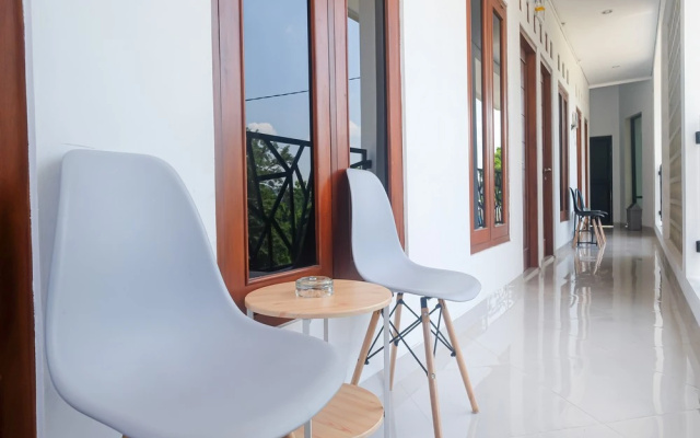 RedDoorz near INSTIPER Yogyakarta – Guest Rooms – Sleman